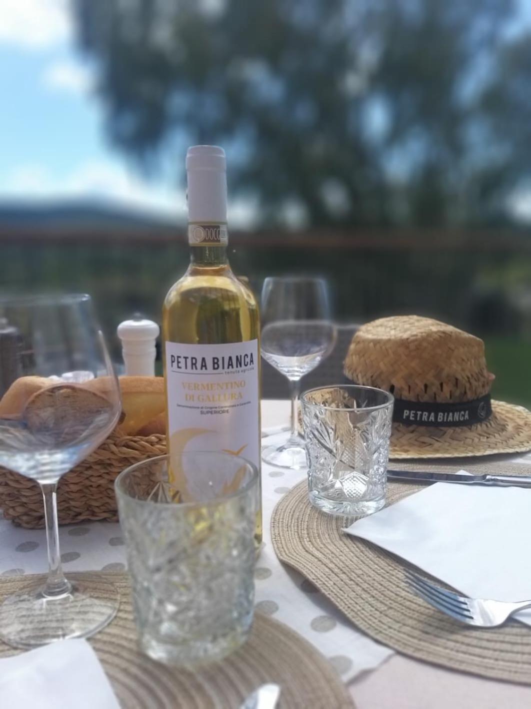 Tenuta Petra Bianca Palau Exteriör bild