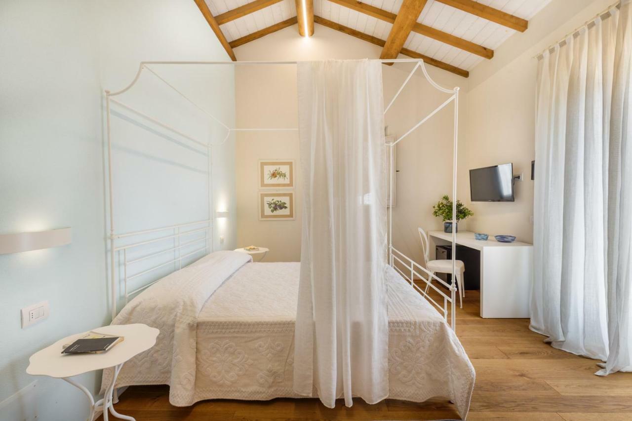 Tenuta Petra Bianca Palau Exteriör bild