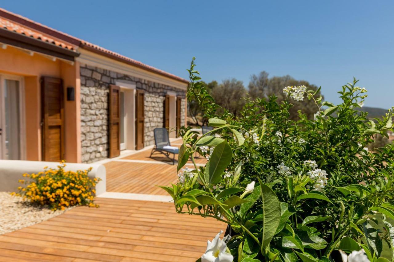 Tenuta Petra Bianca Palau Exteriör bild