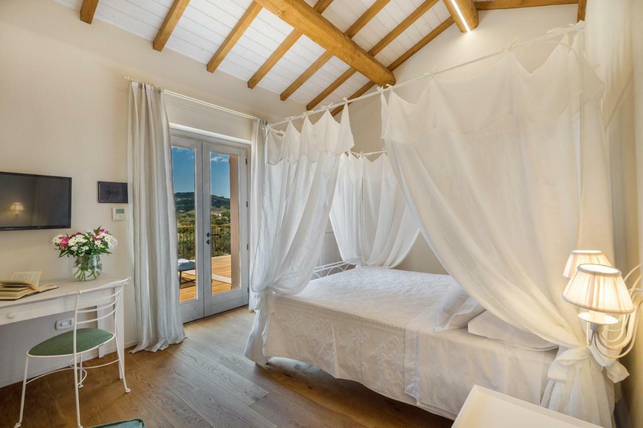 Tenuta Petra Bianca Palau Exteriör bild